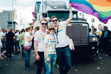News '„Es ist einfach wichtig, HIV und sexuelle Vielfalt zu thematisieren“ — Jugend gegen AIDS e.V. im U21-Interview' lesen