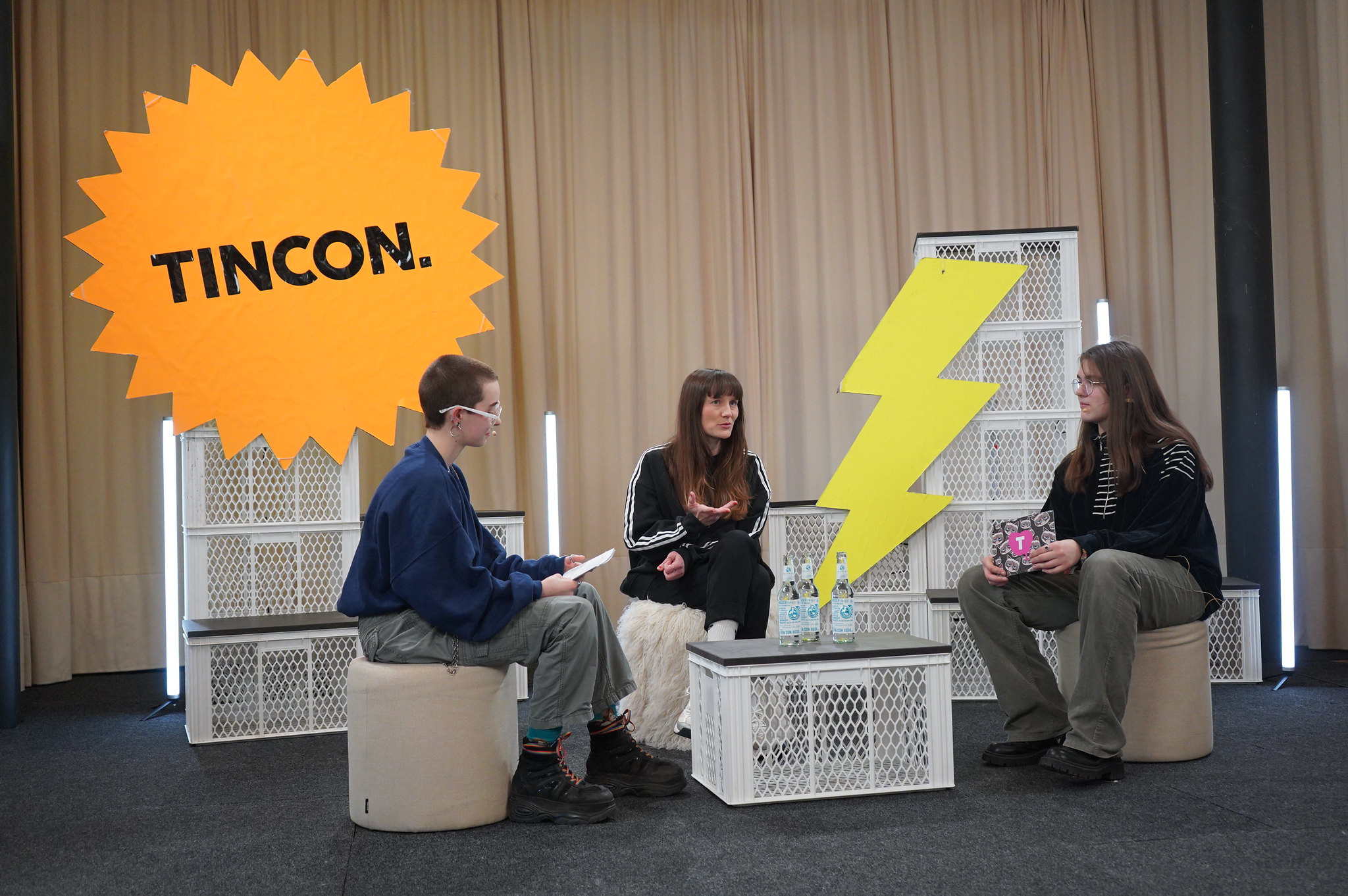 TINCON Programmworkshop 2024 in den TINCON Studios in Berlin Kreuzberg - Interview mit Désirée Fehringer 